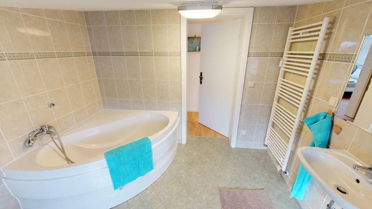 Altes Warmbad Wolgast Apartment Bagian luar foto